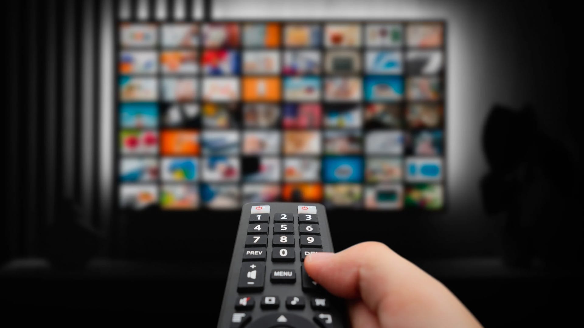 Frente Ampla pelo Audiovisual Brasileiro defende que 12% das receitas obtidas no Brasil pelas plataformas de streaming sejam investidos no setor audiovisual brasileiro