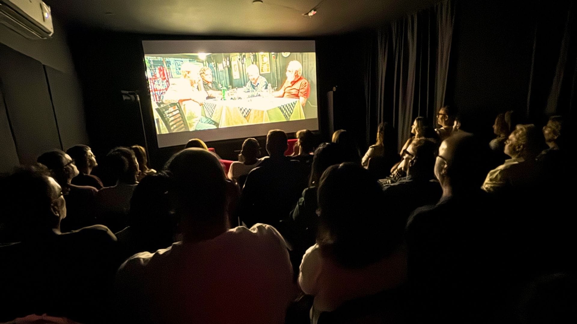 Cinema comunitário: pequenos espaços, grandes encontros