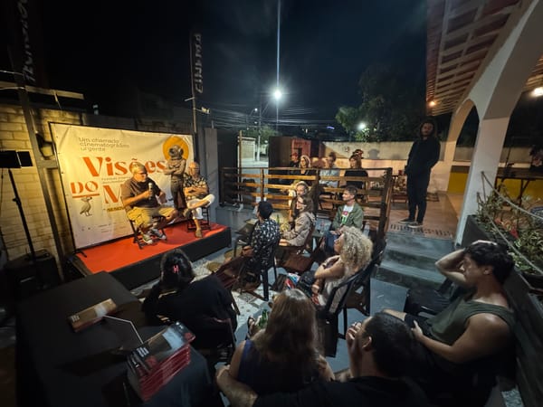 Curadoria Comunitária e Exibição de Impacto Social